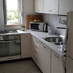 Apartman Lela *